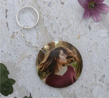 Circle Keychain Mockup